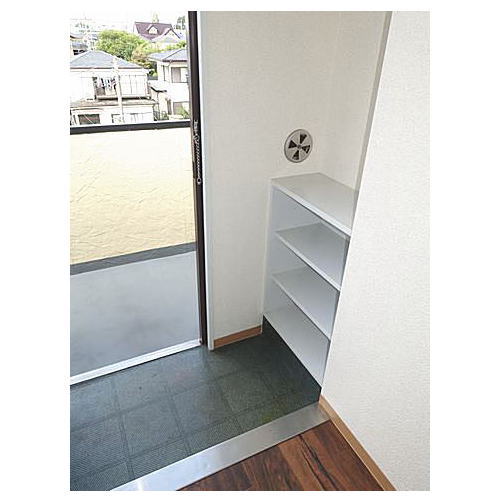 Rental apartment suzukakedai 1K(entrance)